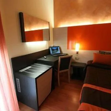 ミーティング 3* ストレーザ