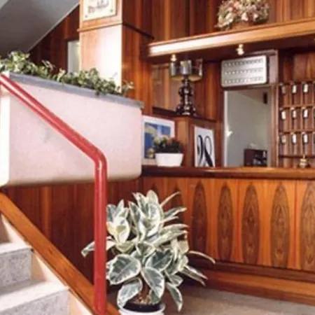 ホテル ミーティング 3*