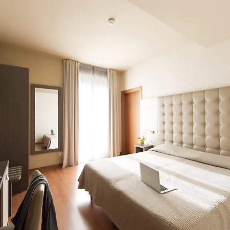 ミーティング ストレーザ