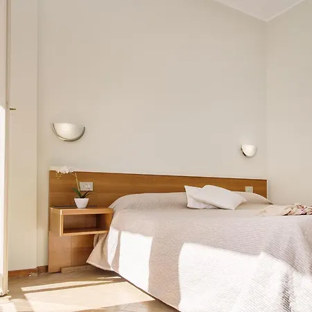 ミーティング 3*